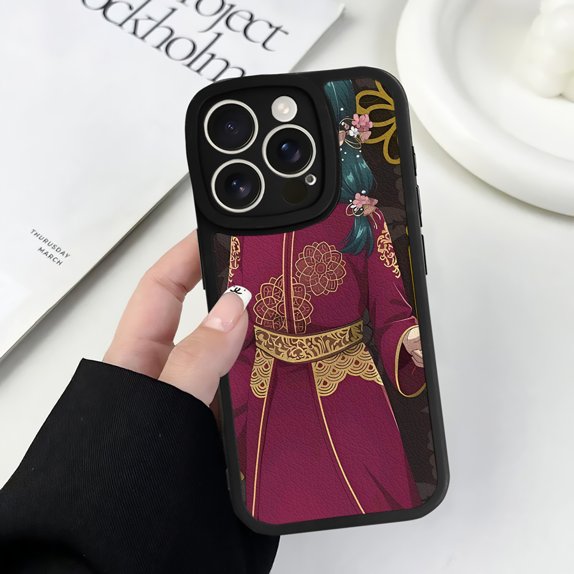 薬屋のひとりごと The Apothecary Diaries 【iPhone 16シリーズ対応】シリコンスマホケース（レザー調） 材質：シリコン